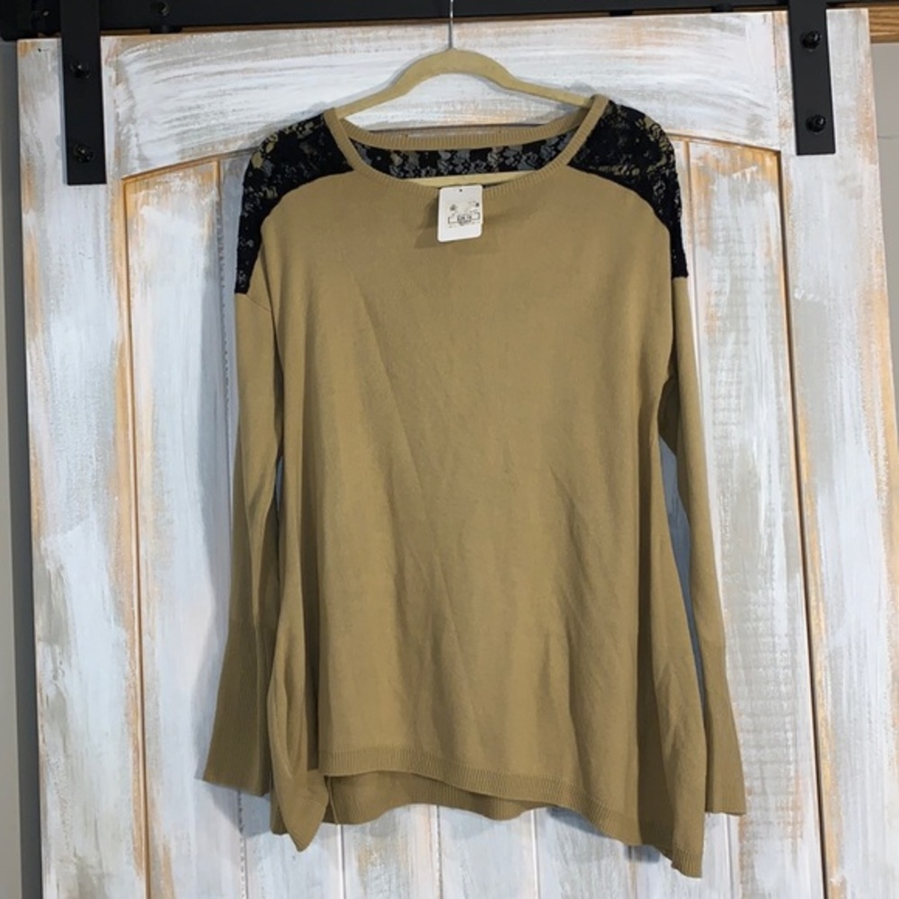 Queen Collection Lace Accent  long sleeve Sweater